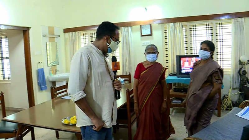 families of the ministers watching swearing in ceremony from home