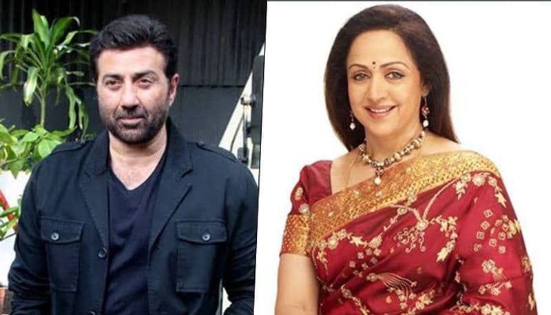 Sunny Deol-Hema Malini
Reports say Sunny refers to Hema Malini as 'Hemaji'. But he has always avoided doing that, at least on most occasions. There were even rumours that he tried to assault Hema Malini with a knife, but Prakash Kaur, his mother, defended and said she had given a proper upbringing, and he cannot do anything like this.
