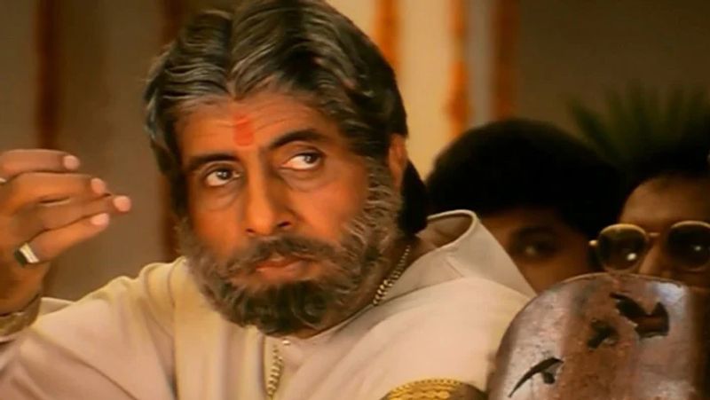 यह फिल्म टीवी पर इतनी बार आ चुकी है कि अब तो लोगों को इसके किरदारों के नाम मसलन हीरा ठाकुर, राधा, गौरी, भानुप्रताप और मेजर रंजीत लोगों की जुबान पर रहते हैं। हालांकि आज भी कई लोग ये बात नहीं जानते कि यह फिल्म बार-बार टीवी पर क्यों दिखाई जाती है।