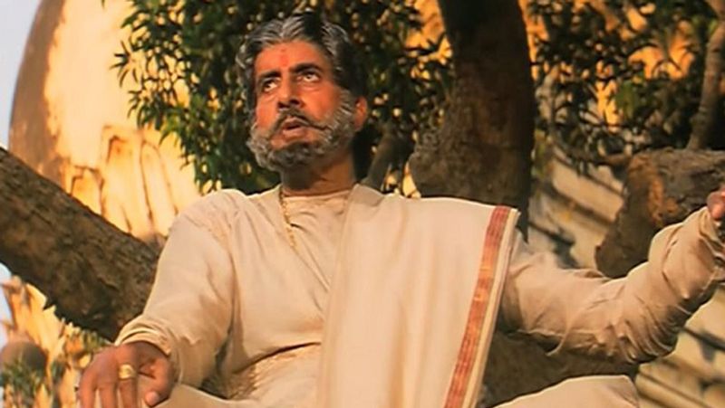 इसे दिखाने की एक वजह ये भी सामने आई थी कि जिस चैनल पर यह फिल्म आती है उसने इसके 100 साल के राइट्स खरीद रखे हैं। इसी वजह से यह फिल्म बार-बार दिखाई जाती है।
