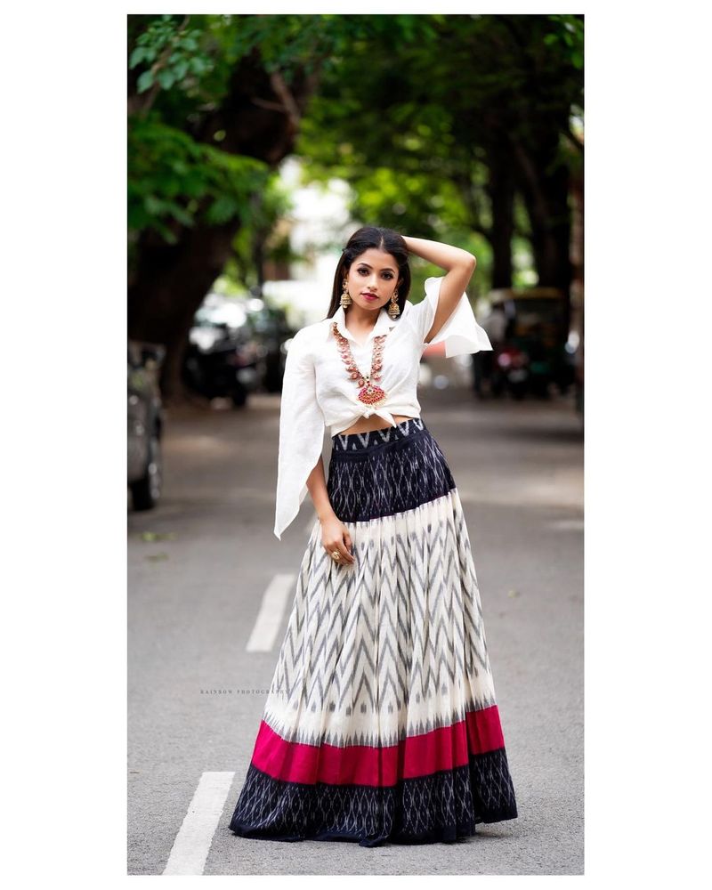 నవ్య స్వామి గ్లామర్ ఫోటోలో(సోర్స్ః ఇన్స్టాగ్రామ్)