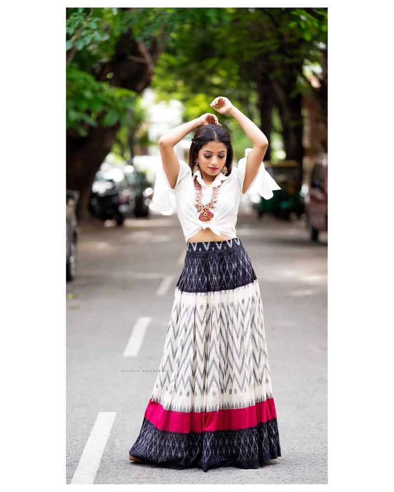 నవ్య స్వామి గ్లామర్ ఫోటోలో(సోర్స్ః ఇన్స్టాగ్రామ్)