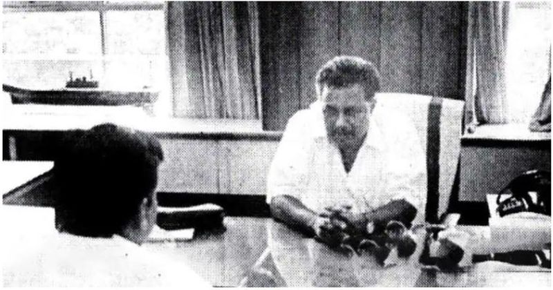 വൈദ്യുത മന്ത്രിയായിരിക്കെ പിണറായി വിജയൻ...