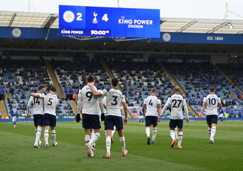 Tottenham Hotspur produces emphatic show against Leicester City
Tottenham was determined for a European spot finish as it hammed Leicester City 4-2, away from home, to seal the seventh spot. The loss severely affected the Foxes that would now have to be contained playing in the UEFA Europa League, having finished fifth. At the same time, the Spurs competes in the UEFA Europa Conference League.