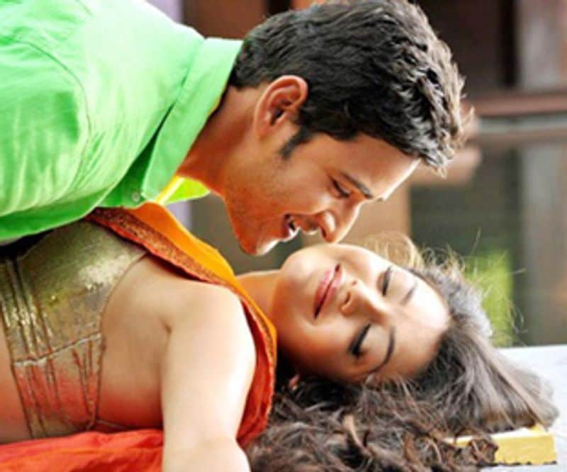 మహేష్, కాజల్ రొమాంటిక్ సీన్స్.