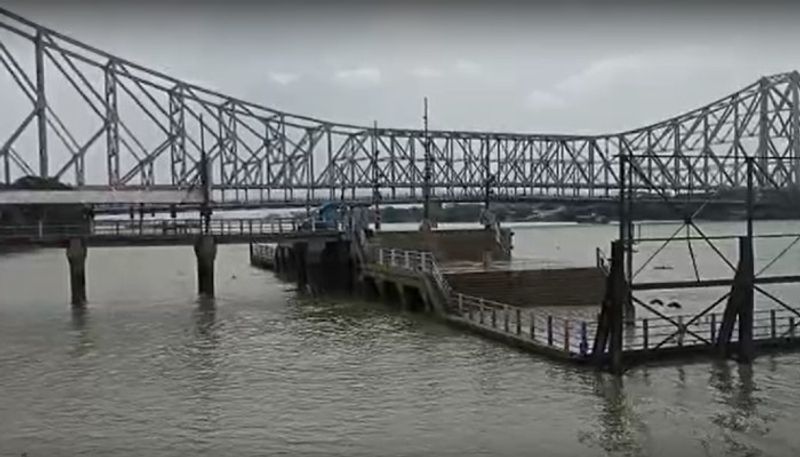 Heavy Rain fall forecast in South Bengal over the weekend due to the cyclone RTB