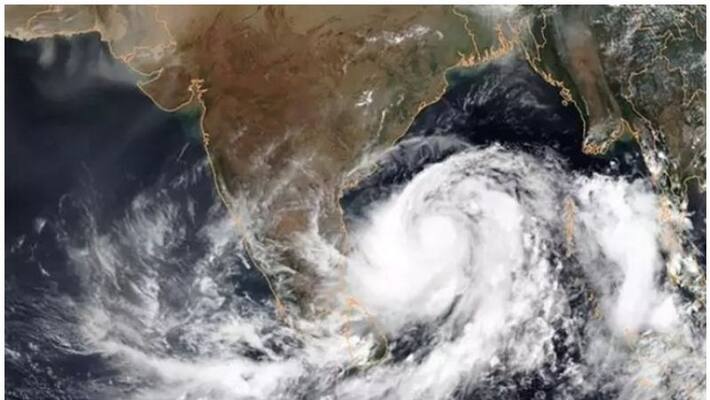 yas cyclone will be a severe hurricane in twelve hours central and state governments with preparations to deal yas cyclone will be a severe hurricane in twelve hours central and state governments with preparations to deal