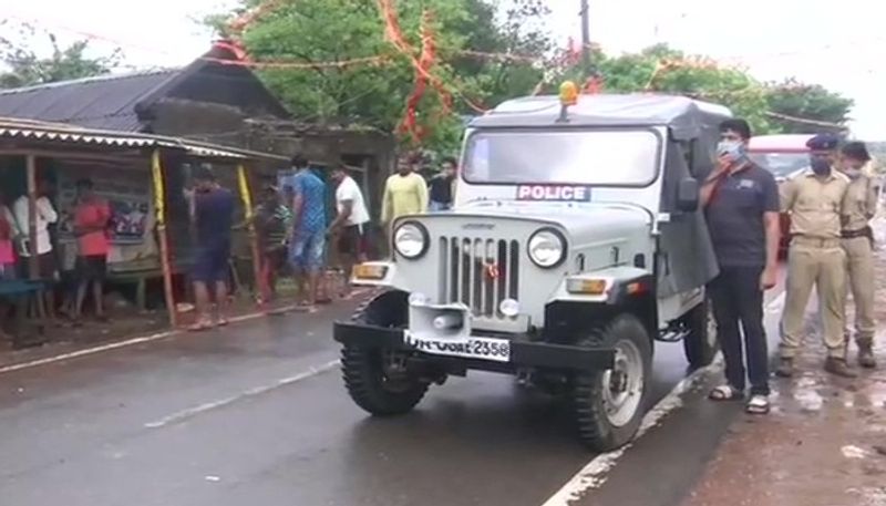 ইতিমধ্যেই রাজ্যে কাজ শুরু করেছে জাতীয় বিপর্যয় মোকাবিলা বাহিনী। ওড়িশা প্রাশাসন জানিয়েছে, ৮০০ জন ডিজাস্টার ব়্যাপিট অ্যাকশন সদস্য কাজ করছে দুর্যোগ মোকাবিলায়।