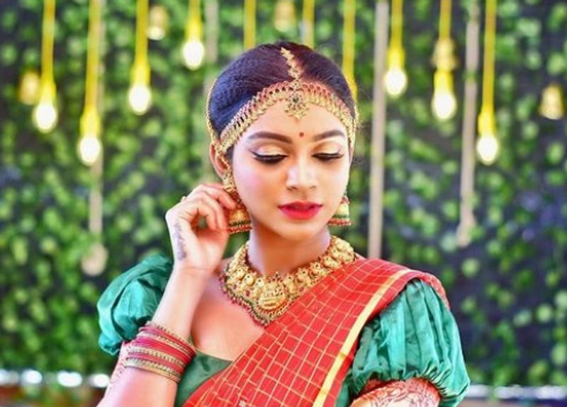 ಅಶ್ವಿನಿ: ಮುದ್ದು ಲಕ್ಷ್ಮೀ ಧಾರಾವಾಹಿಯ ನಟಿ. ಒಂದು ಎಪಿಸೋಡ್ಗೆ ಈಕೆ 20 ಸಾವಿರ ರು. ಪಡೆಯುತ್ತಾರೆ.