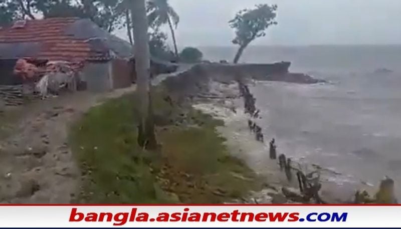 আবহাওয়া দফতর জানিয়েছে বালাসোরের ওপর দিয়ে ঘূর্ণিঝড় ক্রমশই এগিয়ে যাচ্ছে ঝাড়খণ্ডের দিকে। পশ্চিমবঙ্গে ঝড়ের গতিবেগ ঘণ্টায় ৯০ কিলোমিটার।