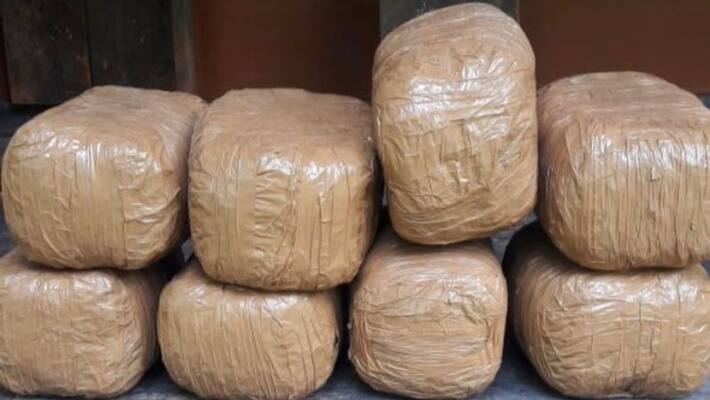 More than 17 kilograms of cannabis were recovered from an unoccupied house More than 17 kilograms of cannabis were recovered from an unoccupied house