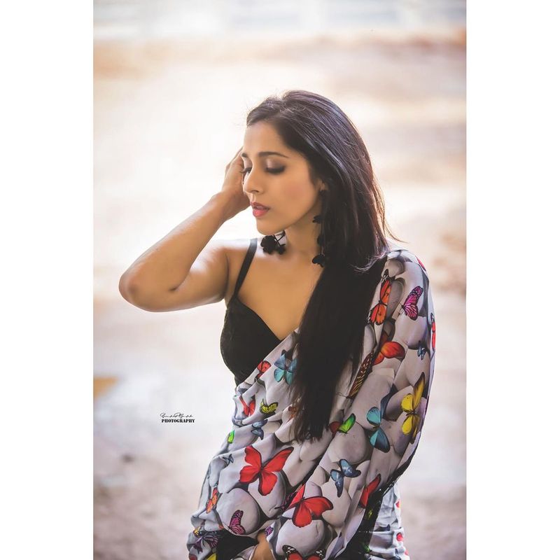 ఇందులో మెయిన్ హీరోయిన్గా కాజల్ ఎంపికయ్యారు. ఓ కీలక పాత్రలో రష్మీ కనిపిస్తారని తెలుస్తుంది. అయితే అది ఎలాంటి పాత్ర అనేదానిపై హాట్ హాట్గా చర్చ జరుగుతుంది.