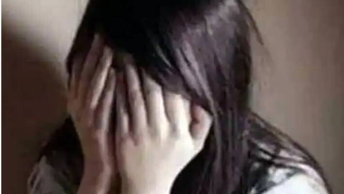 Cruelty in the 40 days of marriage .. Husband Torture wife for Dowry. Girld Suicide. Cruelty in the 40 days of marriage .. Husband Torture wife for Dowry. Girld Suicide.