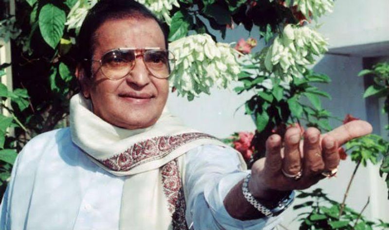 ఎన్టీఆర్(నందమూరి తారకరామారావు) అరుదైన, ఎప్పుడూ చూడని ఫోటోలు.