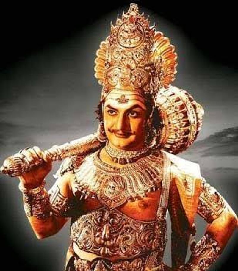 ఎన్టీఆర్(నందమూరి తారకరామారావు) అరుదైన, ఎప్పుడూ చూడని ఫోటోలు.