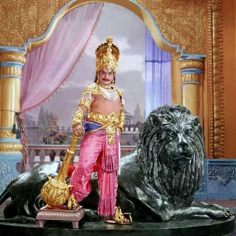 ఎన్టీఆర్(నందమూరి తారకరామారావు) అరుదైన, ఎప్పుడూ చూడని ఫోటోలు.