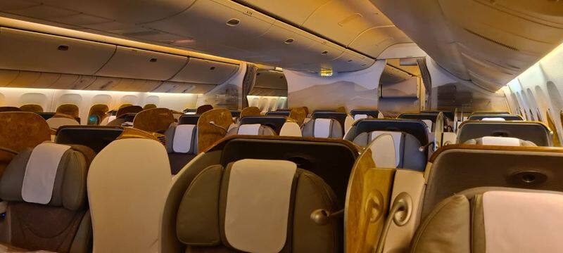 only one passenger traveled in emirates flight from kochi to dubai