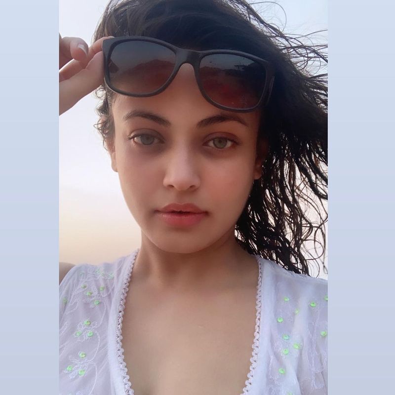 `ఉల్లాసంగా ఉత్సాహంగా` చిత్రంతో మంచి విజయాన్ని అందుకున్న ఈ బ్యూటీ `నీను మీకు తెలుసా?`, `కరెంట్`, `వరుడు`, `సింహా`, `అలా మొదలైంది`, `మడతకాజా`, `యాక్షన్ 3డీ` చిత్రాల్లో నటించింది.