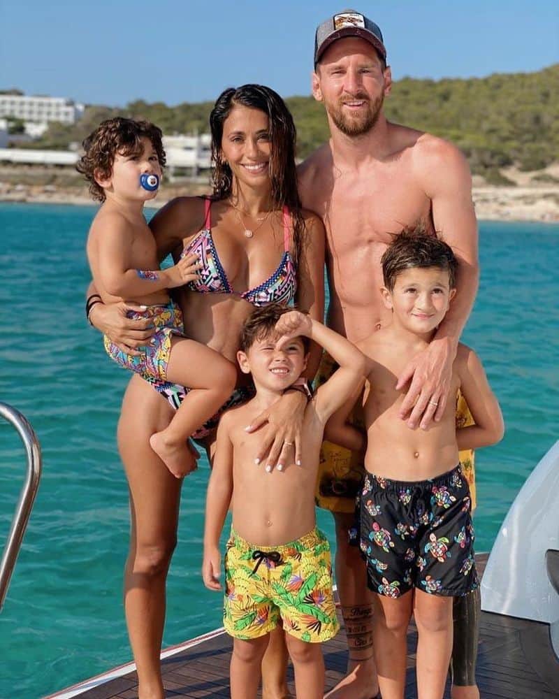 Lionel Messi S Wife Antonela Roccuzzo Is Indeed Stunning Check Out