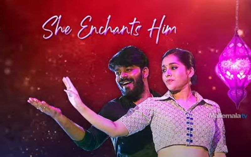 యాంకర్ రష్మీ, సుధీర్ మధ్య లవ్ స్టోరీ అందరికి తెలిసిందే. ఇది తెరకే పరిమితమని కొందరంటున్నా, వాళ్లు మాత్రం రియల్ లైఫ్లో తామిద్దరం పెయిర్ అయ్యేంత వరకు ఒకరినొకరు వదులుకునేలా లేరు.