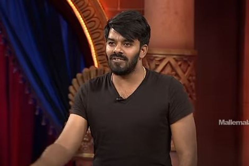 అమాయకత్వంతో కూడిన ఎక్స్ ప్రెషన్స్ తో మహా నటుడు అనిపించుకున్నాడు సుధీర్.