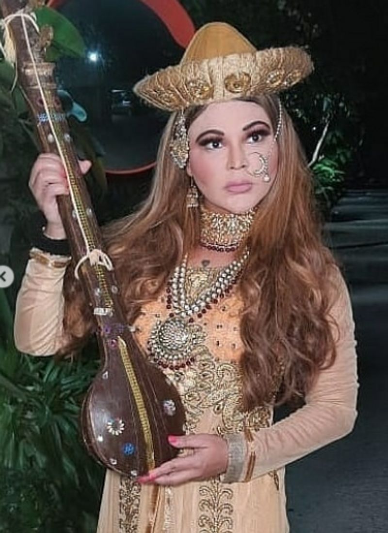 A few weeks ago, Rakhi released her song ‘Dream Mein Entry’. The actress recently made an appearance on the dance reality show Super Dancer Chapter 4.