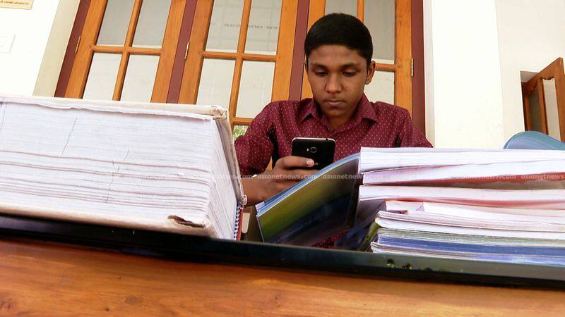 Kerala Shifts to e learning mode this academic year as well state facing serious challenges