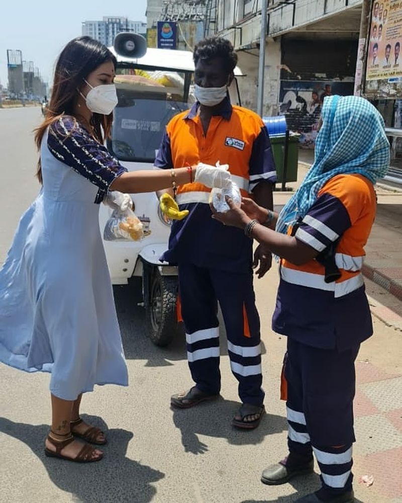 அதே நேரத்தில் புகழுடன் இவர் அடித்த லூட்டிக்கு அளவே இல்லை.