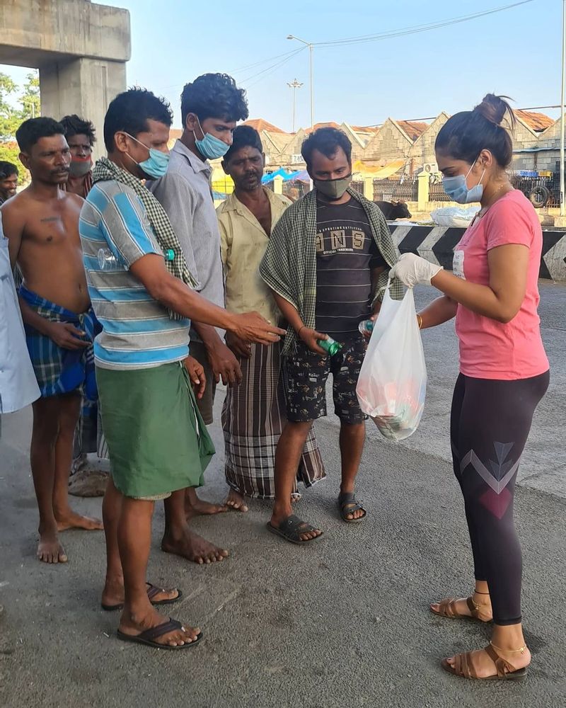 தினம் தோறும் தொடரும் இவரது சேவைகளுக்கு வாழ்த்துக்கள் குவிந்த வண்ணம் உள்ளது.