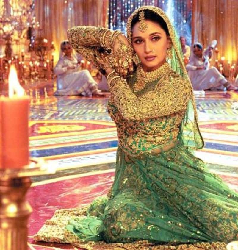 Madhuri Dixit
Madhuri played the role of a sex worker named Chandramukhi in the film Devdas. She essayed the role perfectly and garnered many praises for the same.