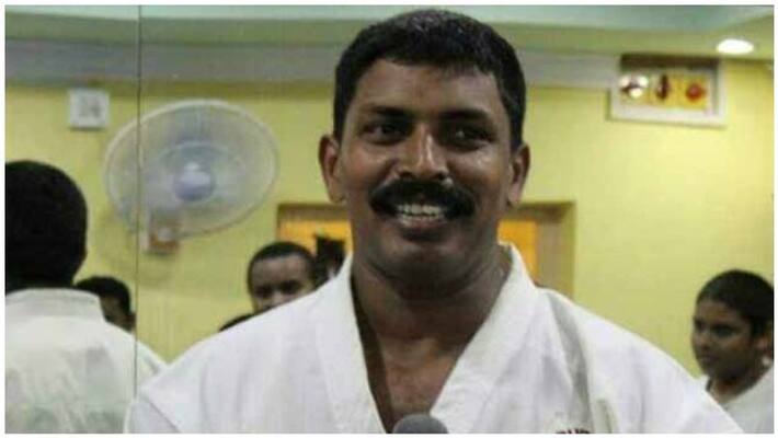 Karate master who robbed a student inside a car ... Sex case against Kibraj transferred to CBCID ..! Karate master who robbed a student inside a car ... Sex case against Kibraj transferred to CBCID ..!
