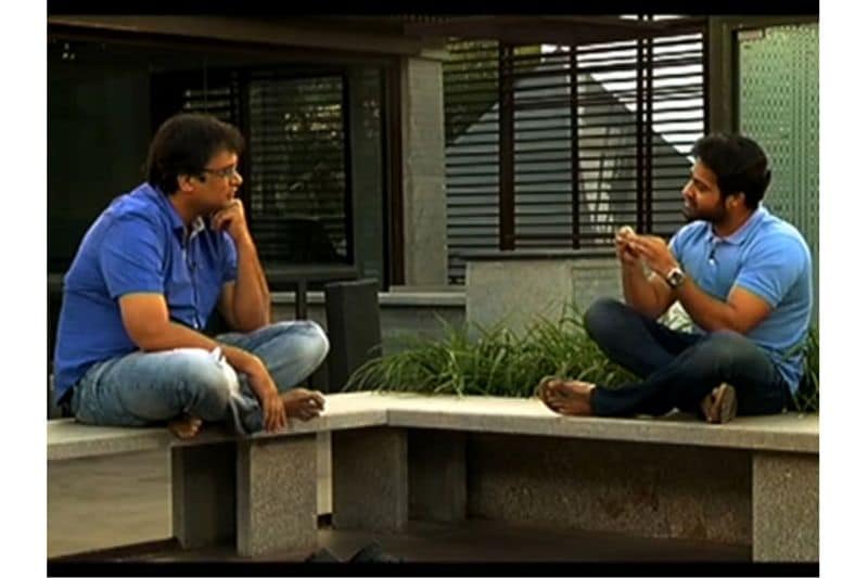 రైటర్ వక్కంతం వంశీపై ఓ సినిమా చేయబోతున్నట్టు గతంలో ఎన్టీఆర్ ప్రకటించారు. కానీ ఆ తర్వాత ఆయనకు తారక్ పెద్ద షాకే ఇచ్చారు.