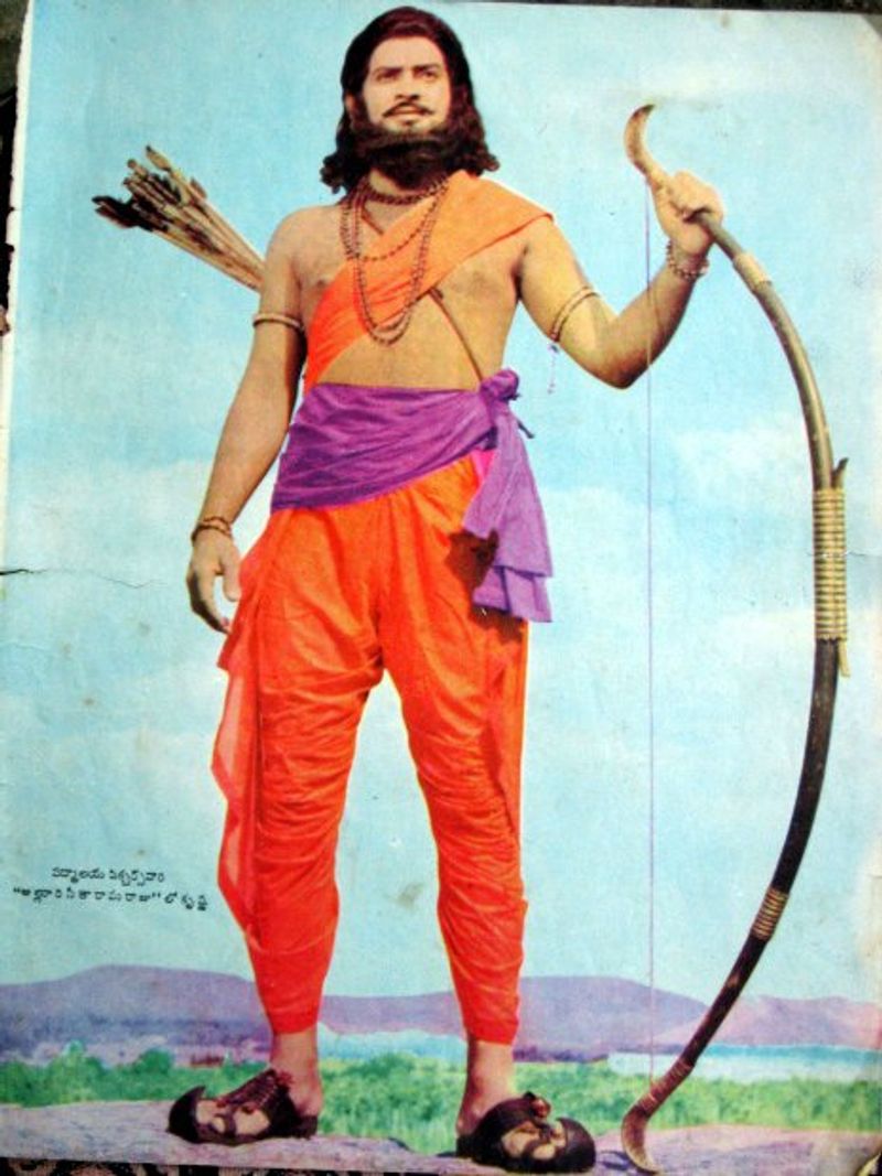 టాలీవుడ్ ట్రెండ్ సెట్టర్ కృష్ణ. తెలుగు చిత్ర పరిశ్రమకి మొదటిసారి సినిమా స్కోప్ని పరిచయం చేసింది ఆయనే. తొలి 70ఎంఎం ఆయనదే. మొదటి 6ట్రాక్ ఆడియో సిస్టమ్ ఆయనదే. తొలి సోషల్ కలర్ ఫిల్మ్ ఆయనదే. తొలి ఫ్యూజి కలర్ సినిమా ఆయనదే. తొలి ఓఆర్ డబ్ల్యూ కలర్ సినిమా ఆయనదే. తొలి ఆర్ఓ సినిమా ఆయనదే. ఫస్ట్ స్కోప్ టెక్నో విజన్ సినిమా ఆయనదే. తొలి కౌబాయ్ మూవీ ఆయనదే.