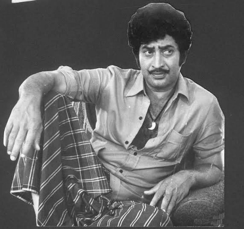 సూపర్ స్టార్ కృష్ణ అరుదైన ఫోటోలు(బర్త్ డే స్పెషల్).