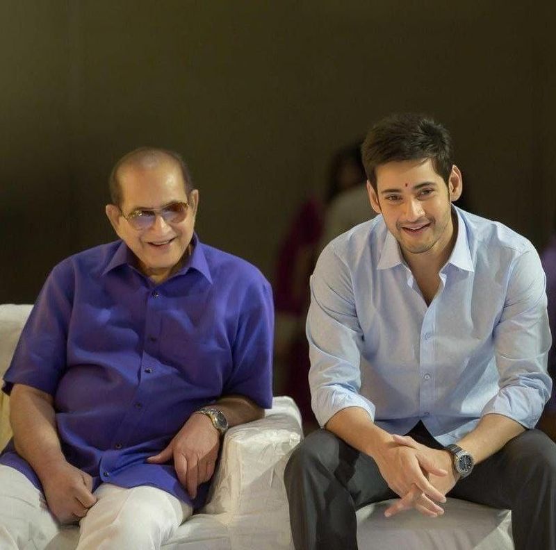సూపర్ స్టార్ కృష్ణ అరుదైన ఫోటోలు(బర్త్ డే స్పెషల్).