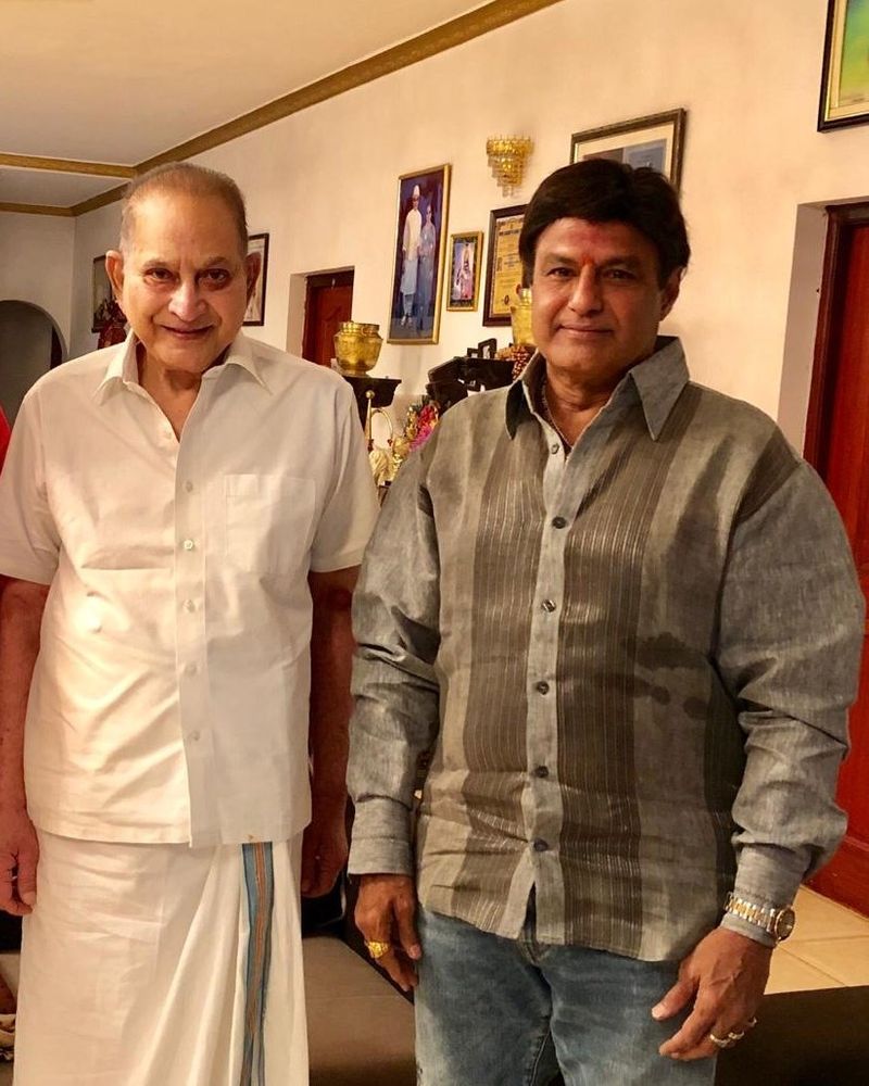 సూపర్ స్టార్ కృష్ణ అరుదైన ఫోటోలు(బర్త్ డే స్పెషల్).
