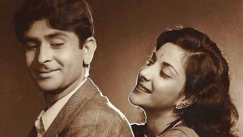 राज कपूर के कहने पर फिल्म के लेखक इंदर राज आनंद ने नरगिस का रोल जोड़ दिया। इस फिल्म में नरगिस ने निम्मी का किरदार निभाया था। आग हो वो फिल्म है, जिसमें राज कपूर ने पहली बार नरगिस के साथ स्क्रीन शेयर की थी। राज कपूर ने नरगिस के साथ फिल्म 'बरसात', 'अंदाज', 'आवारा', 'बेवफा', 'अनहोनी', 'आह', 'श्री420', 'चोरी-चोरी' जैसी सुपरहिट फिल्मों में काम किया है। दोनों ने करीब 16 फिल्मों में साथ काम किया।