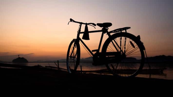 Man Cycles 300 km to Get Life-saving Medicines for Son in Karnataka amid Lockdown Man Cycles 300 km to Get Life-saving Medicines for Son in Karnataka amid Lockdown