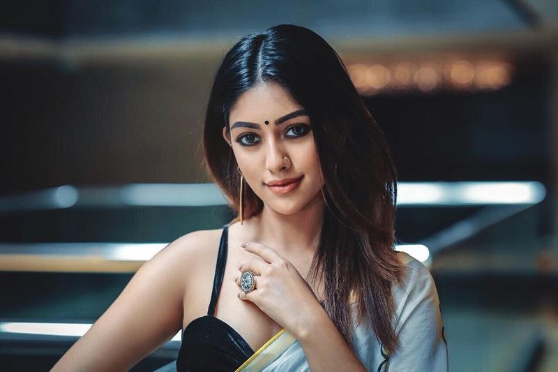 వీటితోపాటు చైతూతో నటించిన `శైలజా రెడ్డి అల్లుడు`, `అల్లుడు అదుర్స్` చిత్రాలు సైతం డిజాస్టర్ ఖాతాలో చేరిపోయాయి.