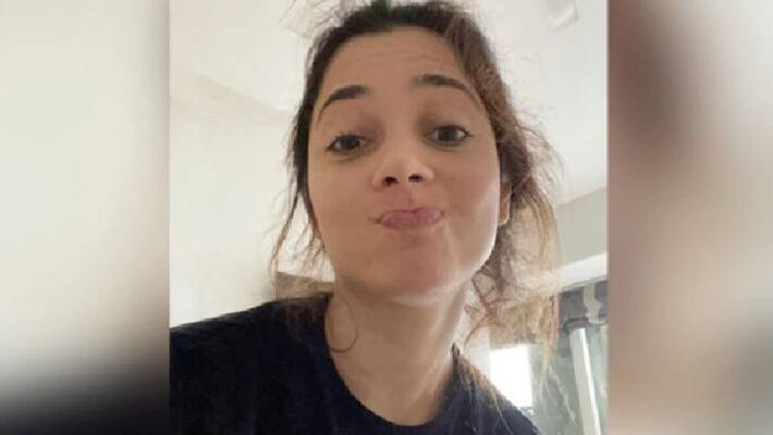 tamanna shares no make up photo in her instagram page tamanna shares no make up photo in her instagram page