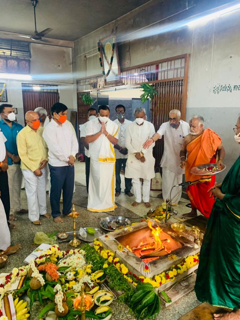 ವಿಶ್ವವನ್ನೆ ತಲ್ಲಣಗೊಳಿಸಿರುವ ಕೊರೋನಾ ಮಹಾಮಾರಿ