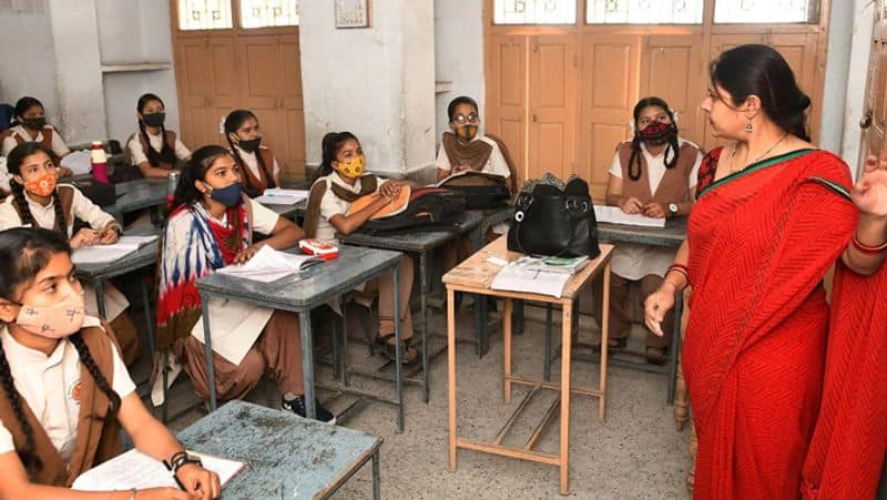 Schools to open soon for 9th to 12th class students? Teachers returning to school.