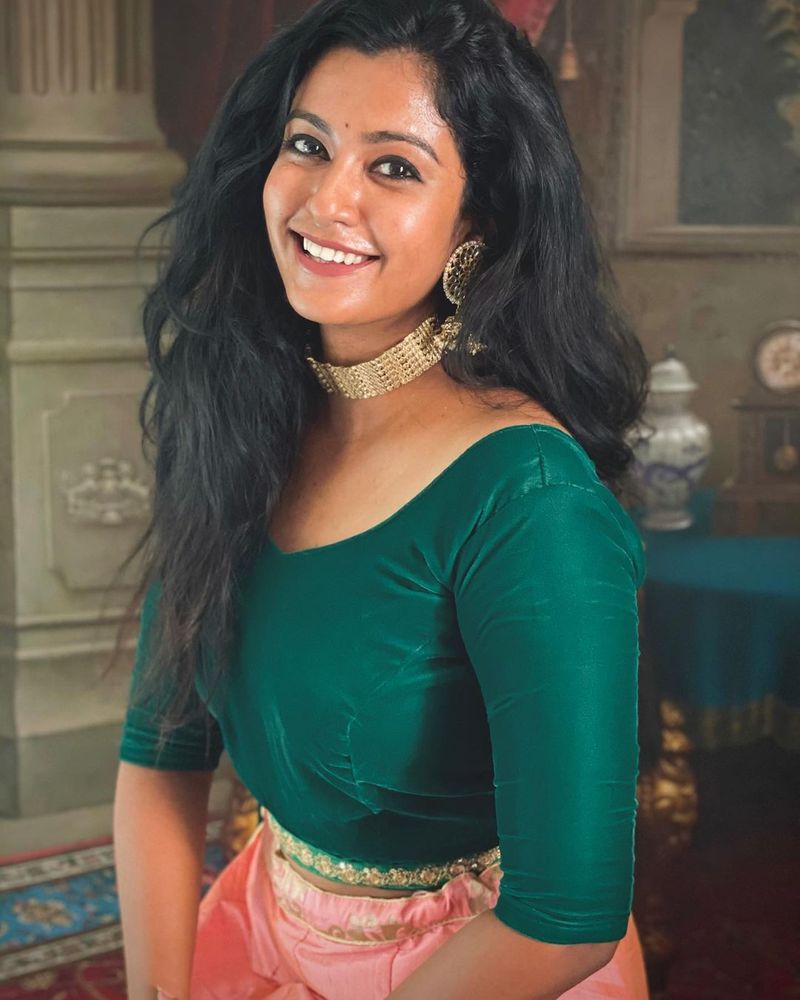 பச்சை நிறமே பச்சை நிறமே 