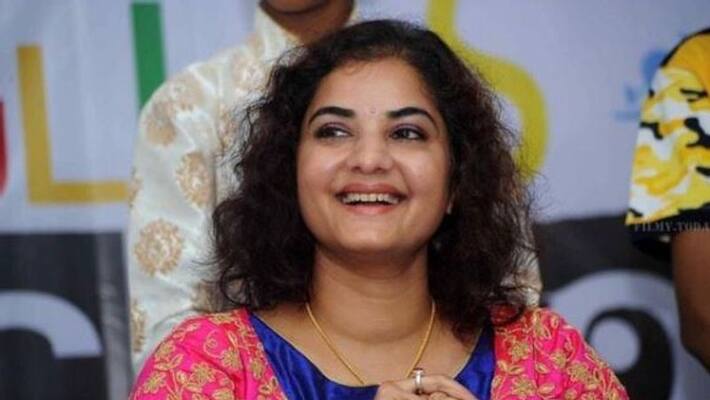 vikram movie actress ready to second marriage? vikram movie actress ready to second marriage?