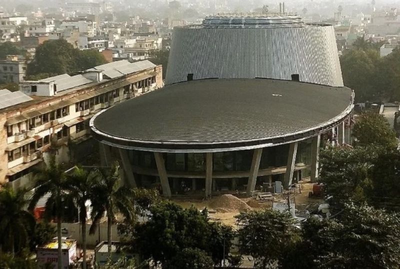 এই কেন্দ্রটিতে মোট ১০৩ টি রুদ্রাক্ষ স্তাপন করা হয়েছে, প্রধানমন্্রী মোদীও একটি রুদ্রাক্ষ গাছের চারা রোপন করেই এই ভবনটির উদ্বোধন করবেন