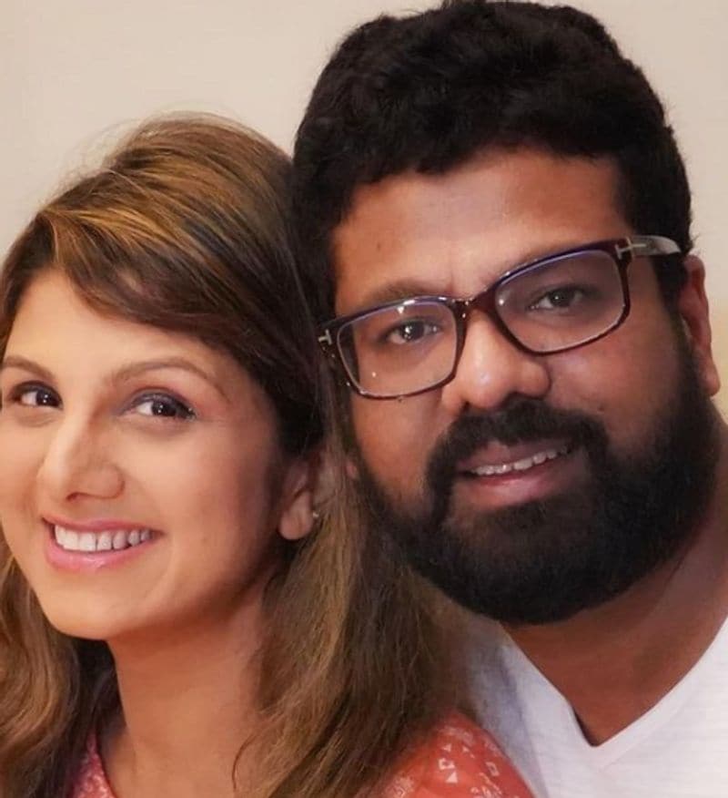 രംഭയിപ്പോള് ഭര്ത്താവ് ഇന്ദ്രകുമാര് പത്മനാതനും മക്കള്ക്കുമൊപ്പം ടൊറന്റോയിലാണ് സ്ഥിരതാമസം.