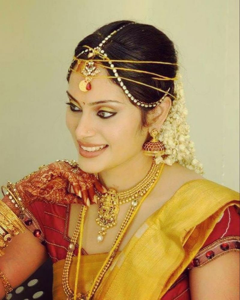 உங்கள் கண்களே... தனி அழகு தான் 