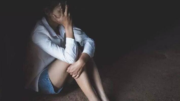 Police search for accused in Thadepalli gang rape case Police search for accused in Thadepalli gang rape case