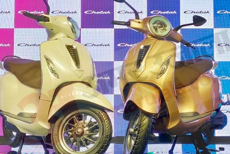 బజాజ్ చేతక్బజాజ్ చేతక్ ఎలక్ట్రిక్ స్కూటర్ చాలా అందంగా కనిపించే స్టైలిష్ స్కూటర్. గత ఏడాదిలో కంపెనీ తొలి ఎలక్ట్రిక్ స్కూటర్ చేటక్ ని లాంచ్ చేసింది. ఈ ఎలక్ట్రిక్ చేతక్ స్కూటర్ రెండు వేరియంట్లలో లభిస్తుంది. ఒకటి ఎంట్రీ లెవల్ అర్బన్ వేరియంట్ మరొకటి టాప్-ఎండ్ ప్రీమియం వేరియంట్. ఈ ఎలక్ట్రిక్-స్కూటర్కు 3.8 కిలోవాట్ల పవర్, 4.1 కిలోవాట్ల పీక్ పవర్ ఎలక్ట్రిక్ మోటారు లభిస్తుంది.