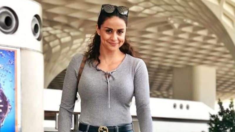 Gul Panag

Although Gul is currently inactive in the industry, she made millions of hearts beat with her stunning smile and dimples.
&nbsp;
